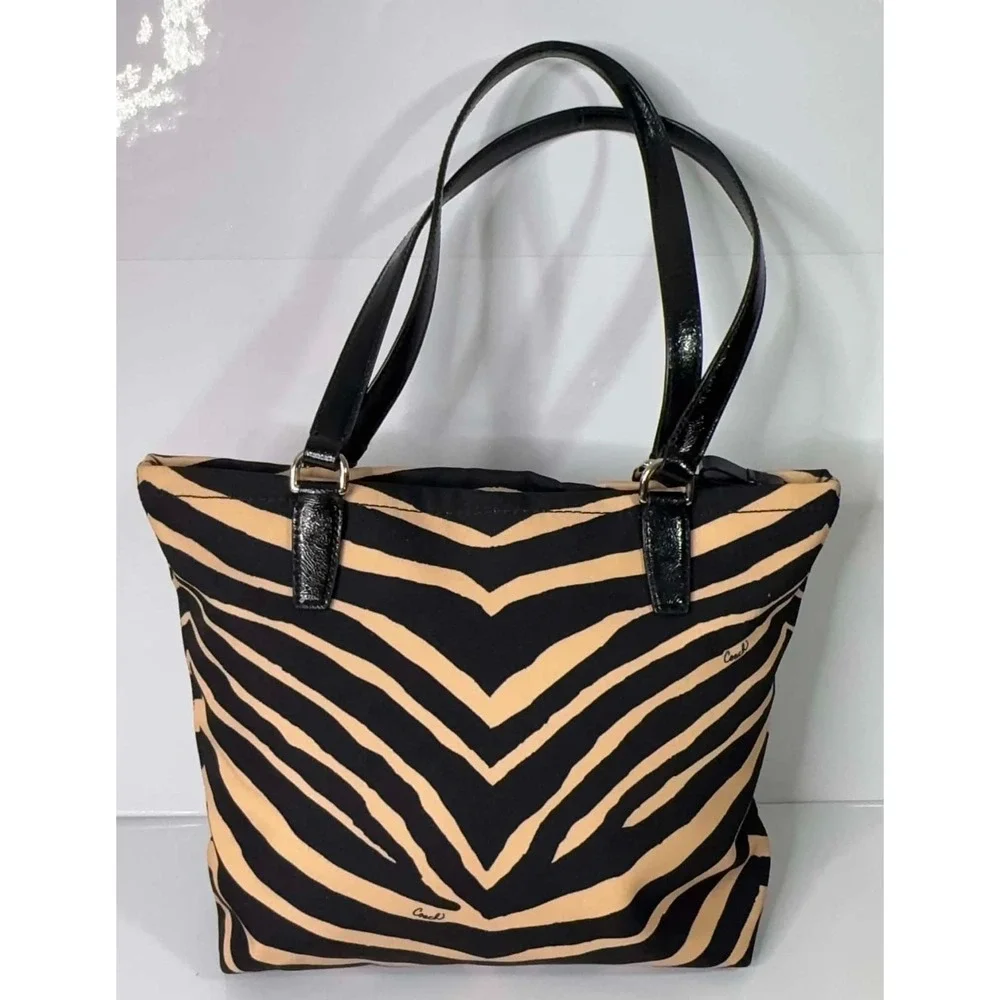 Coach F23283 Signature Stripe Zebra Print Tote Black Tan Patent Shoulder Bag Y2K